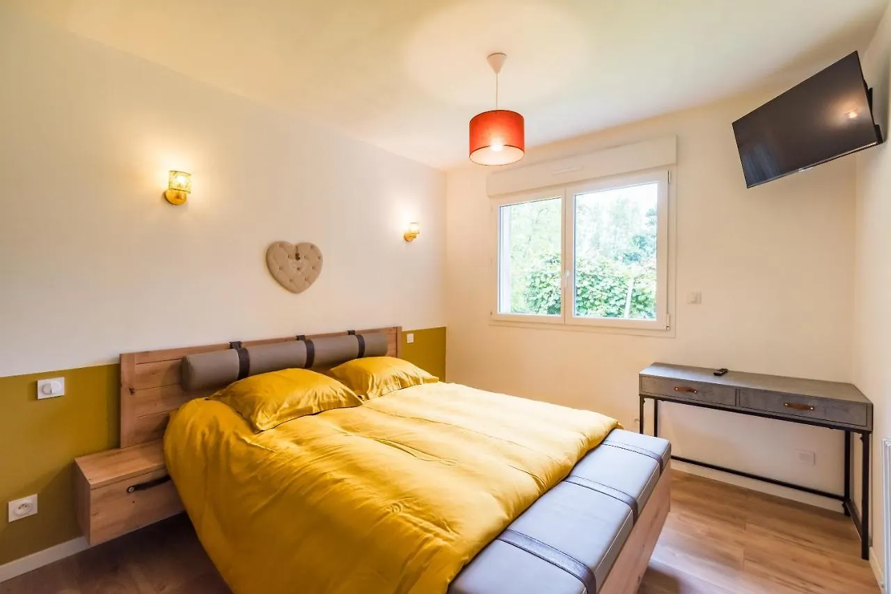 Vakantiehuis Gite De Kerduraison - Maison Avec Grand Jardin Ploumilliau